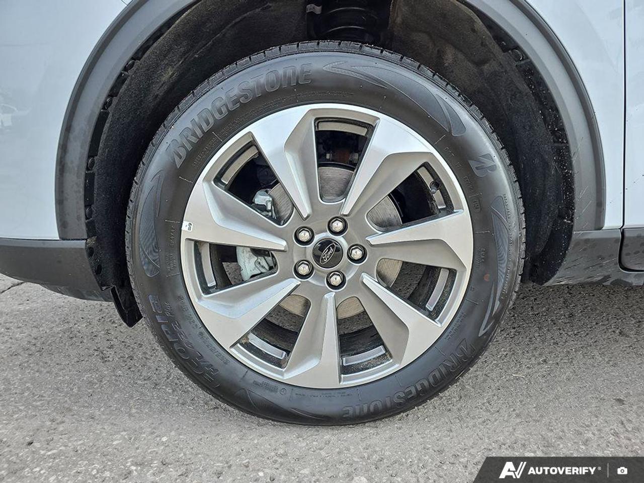 2025 Ford Escape Platinum AWD | Photo