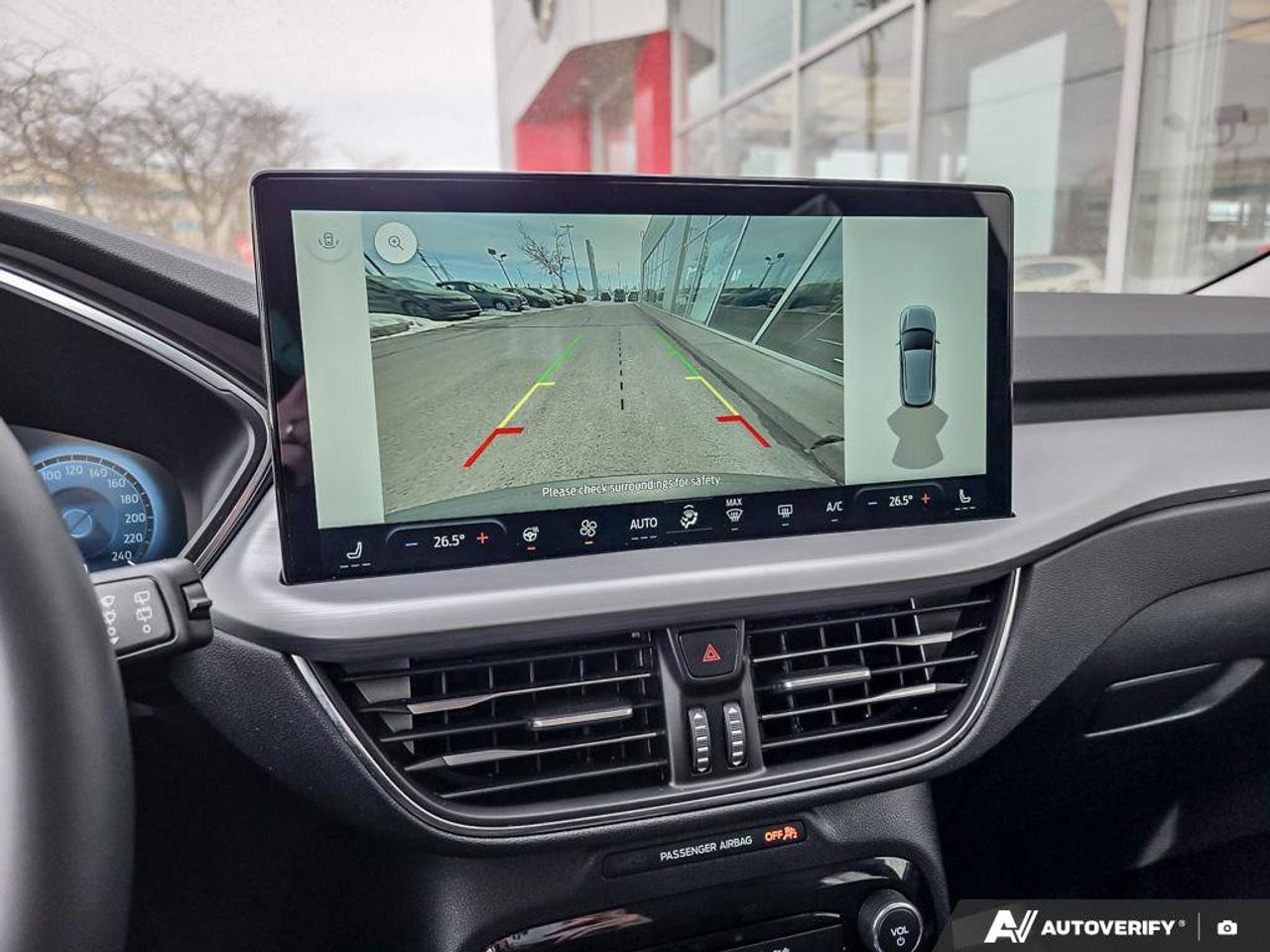 2025 Ford Escape Platinum AWD | Photo