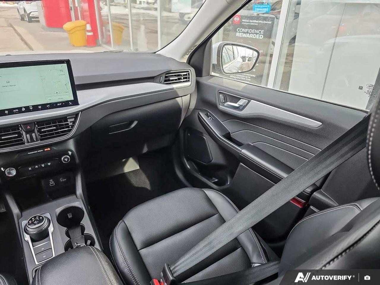 2025 Ford Escape Platinum AWD | Photo