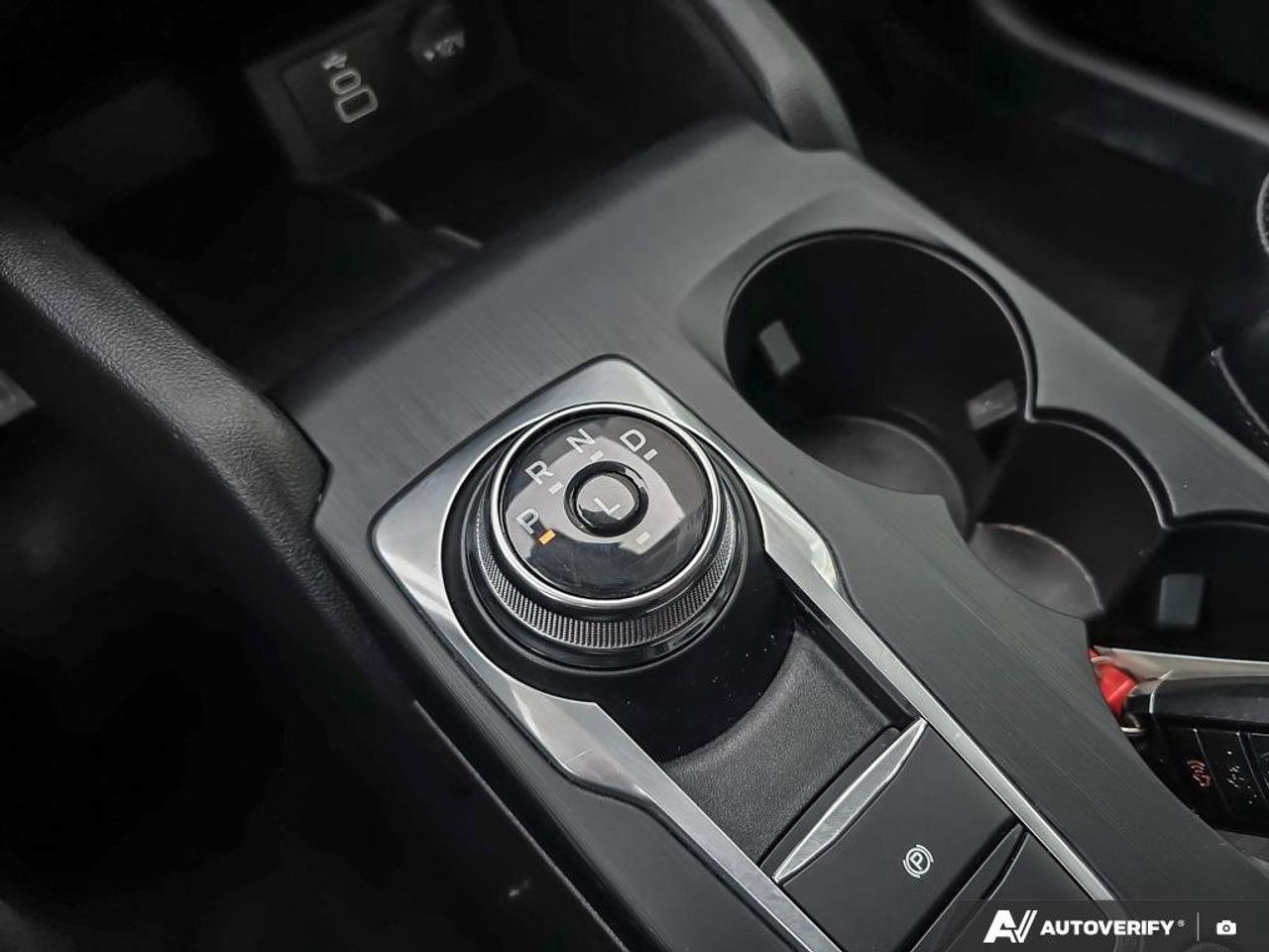 2025 Ford Escape Platinum AWD | Photo