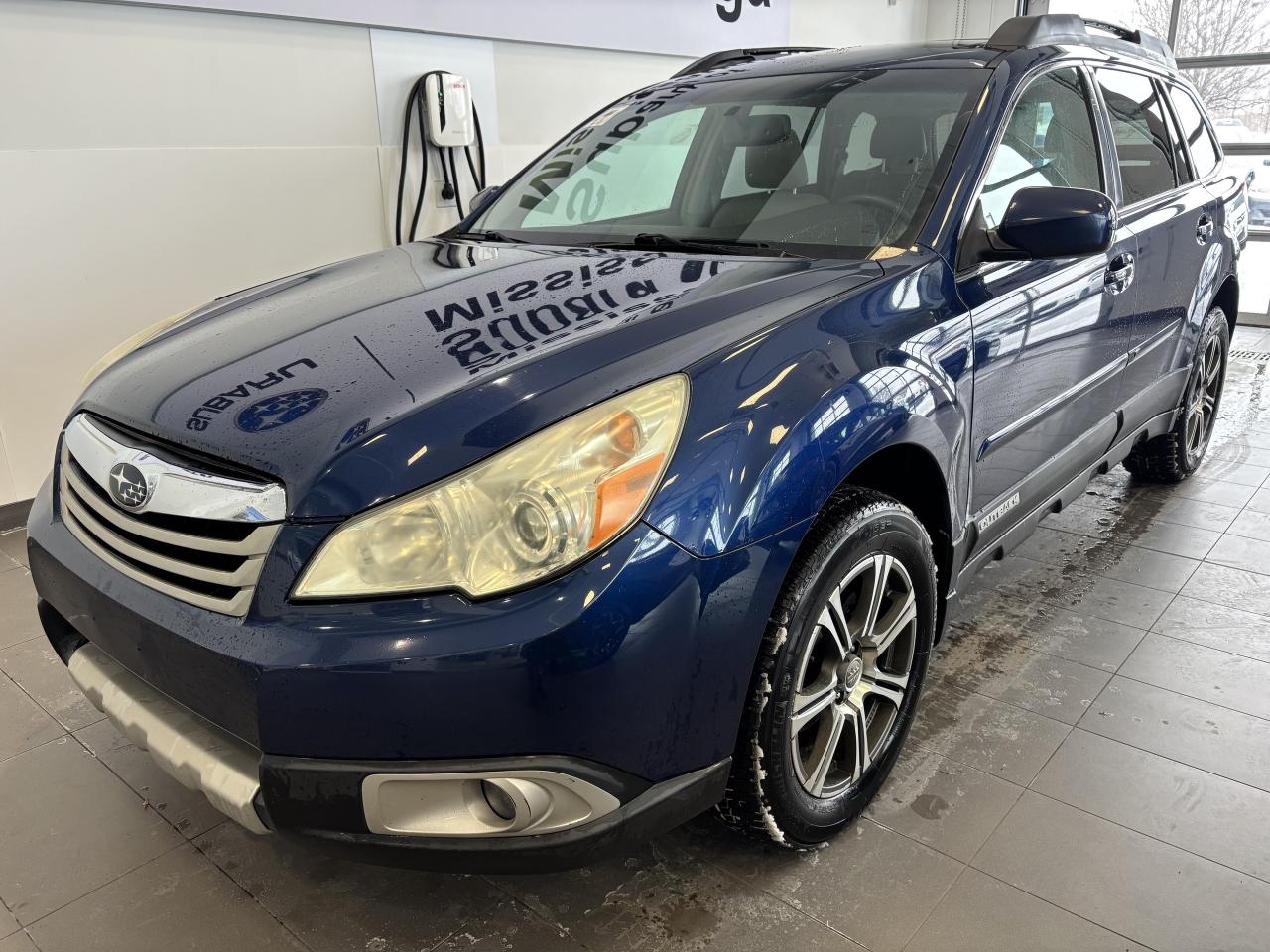 2011 Subaru Outback LIMITED   2.5L   SUNROOF   LEATHER   SOLD AS IS Photo