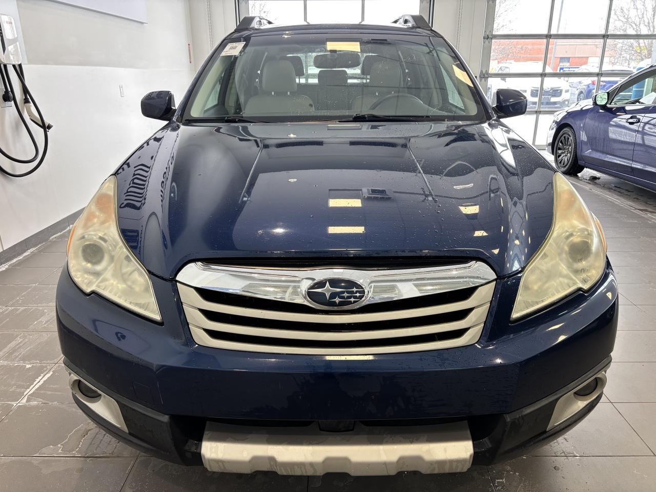 2011 Subaru Outback LIMITED   2.5L   SUNROOF   LEATHER   SOLD AS IS Photo