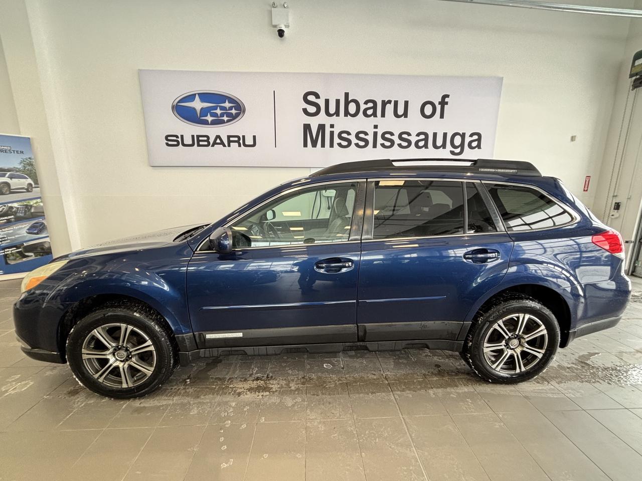 2011 Subaru Outback LIMITED   2.5L   SUNROOF   LEATHER   SOLD AS IS Photo