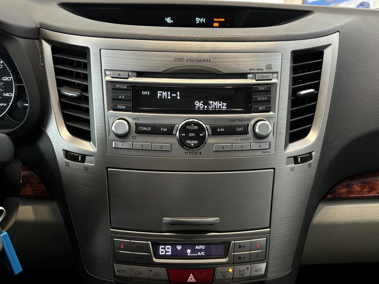 2011 Subaru Outback LIMITED   2.5L   SUNROOF   LEATHER   SOLD AS IS Photo