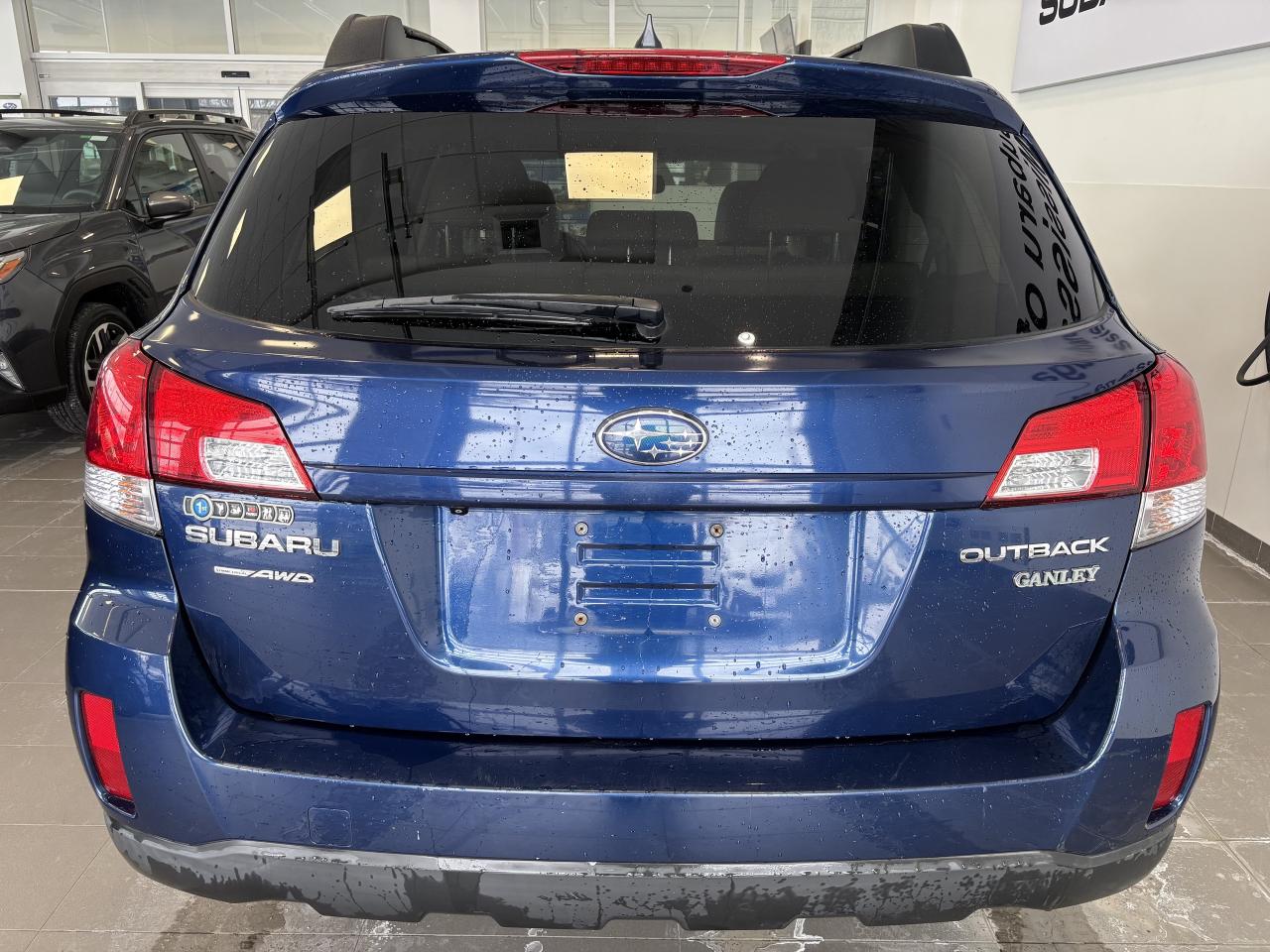 2011 Subaru Outback LIMITED   2.5L   SUNROOF   LEATHER   SOLD AS IS Photo