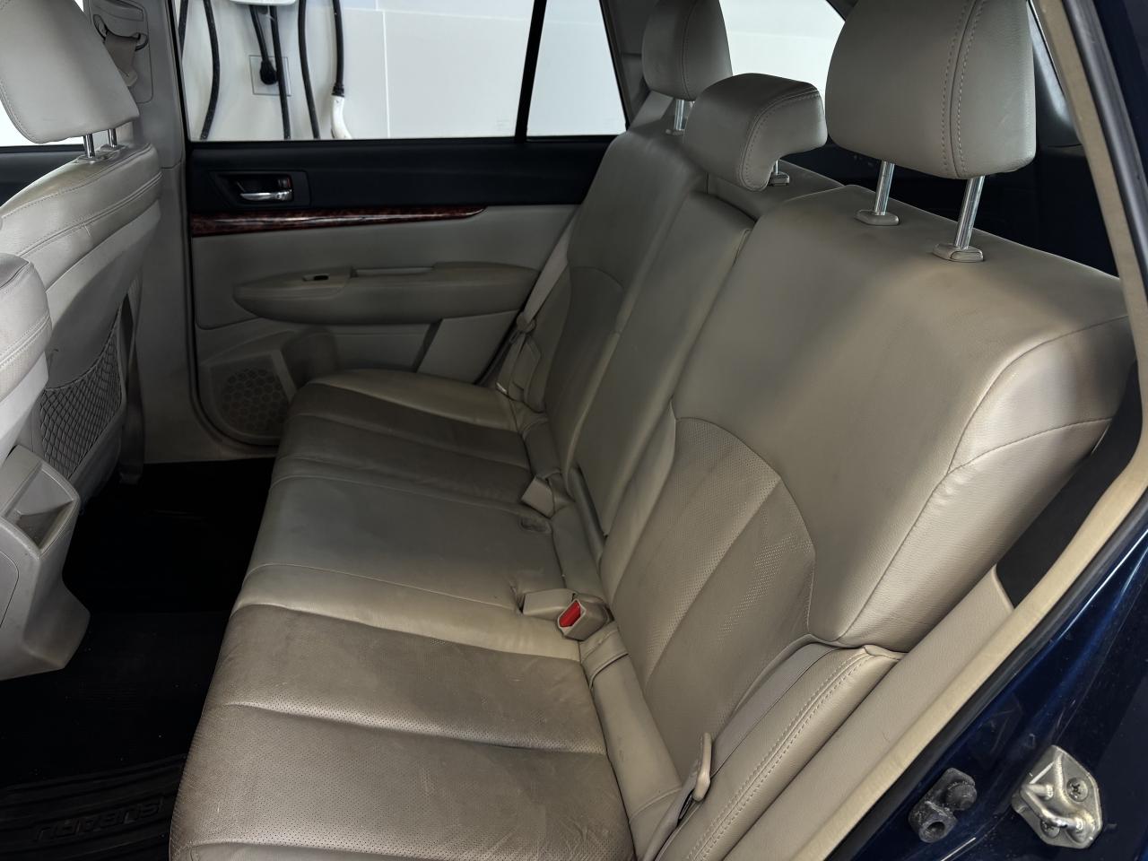 2011 Subaru Outback LIMITED   2.5L   SUNROOF   LEATHER   SOLD AS IS Photo