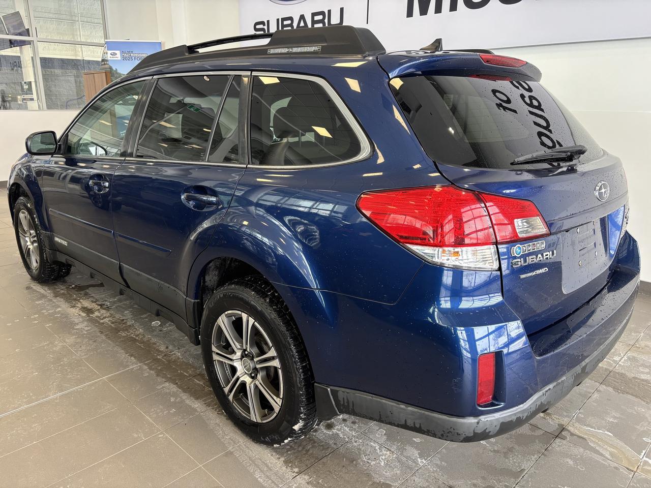 2011 Subaru Outback LIMITED   2.5L   SUNROOF   LEATHER   SOLD AS IS Photo