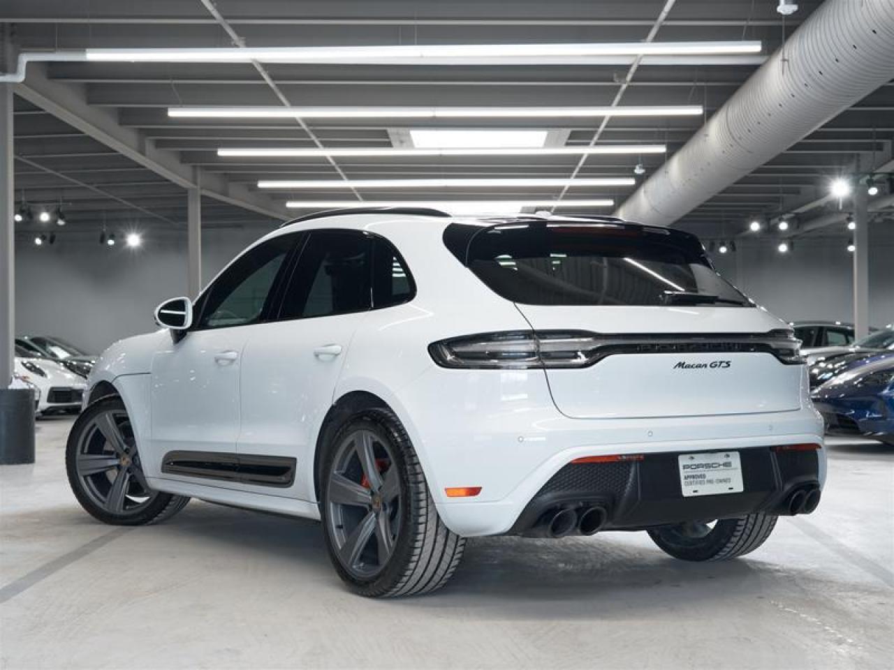 2024 Porsche Macan GTS AWD Photo