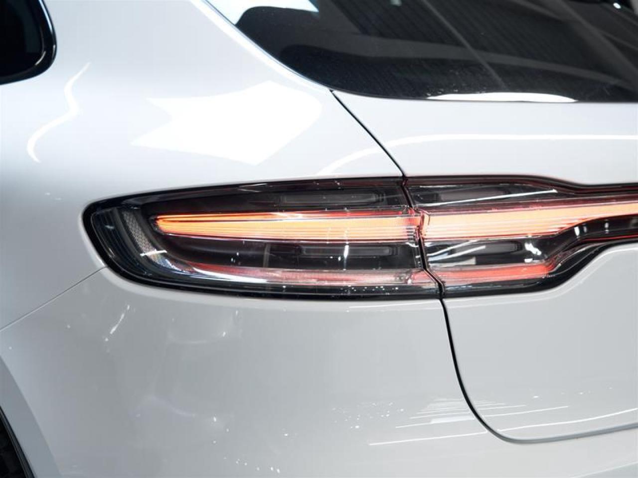 2024 Porsche Macan GTS AWD Photo