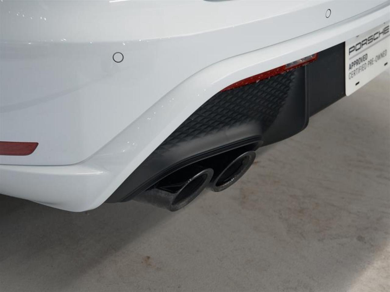 2024 Porsche Macan GTS AWD Photo