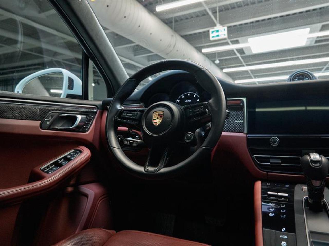 2024 Porsche Macan GTS AWD Photo