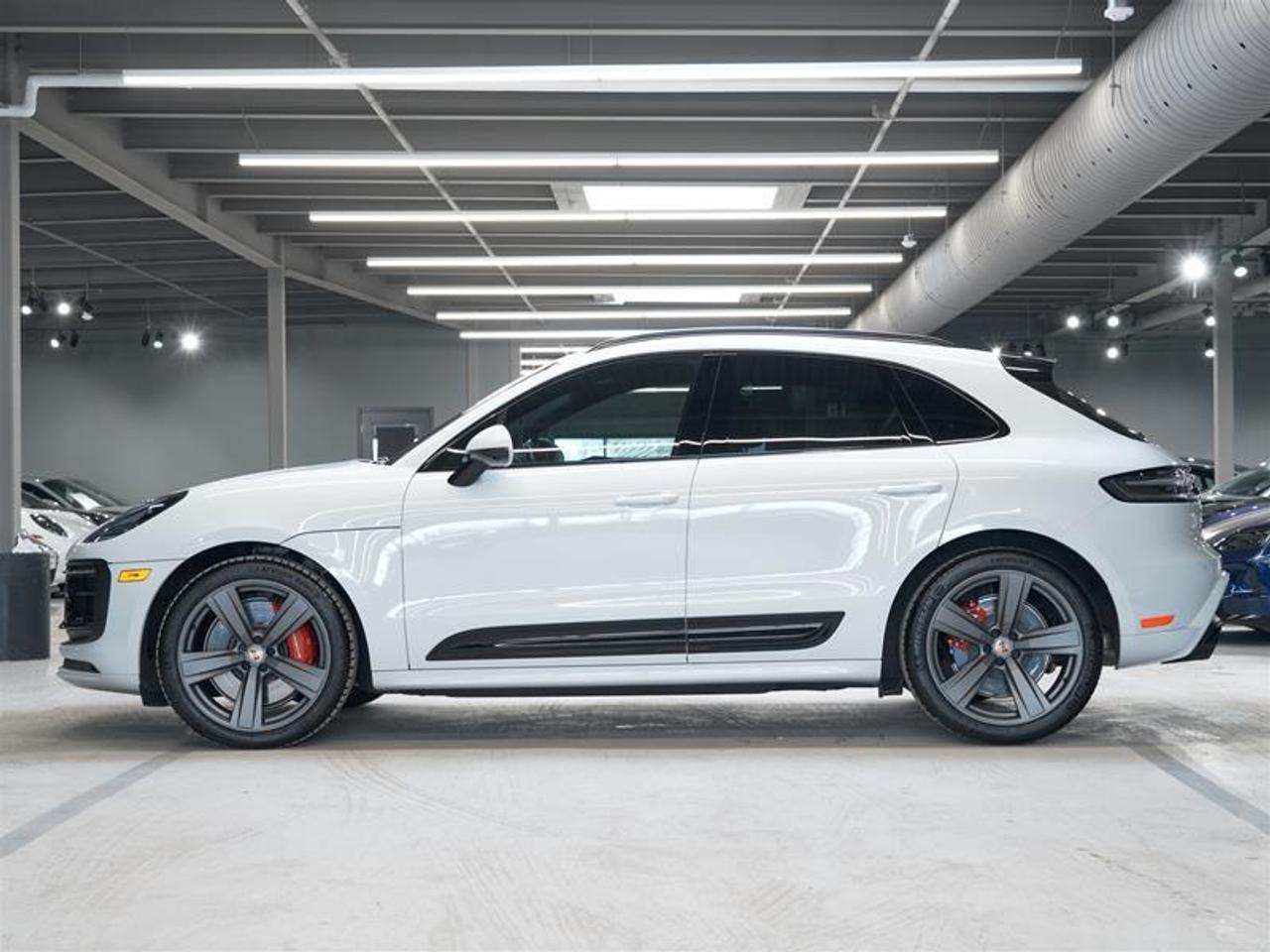 2024 Porsche Macan GTS AWD Photo
