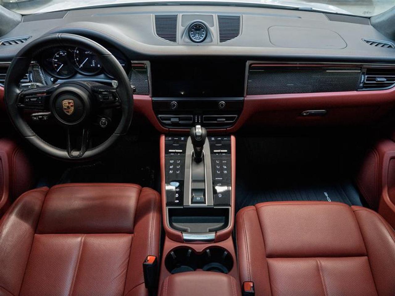 2024 Porsche Macan GTS AWD Photo