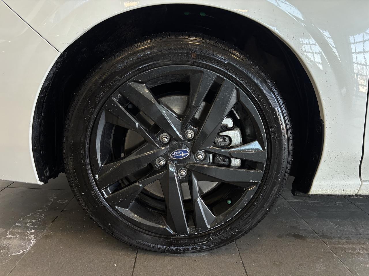 2024 Subaru Impreza TOURING   VERY LOW KM   ONE OWNER   CLEAN CARFAX Photo