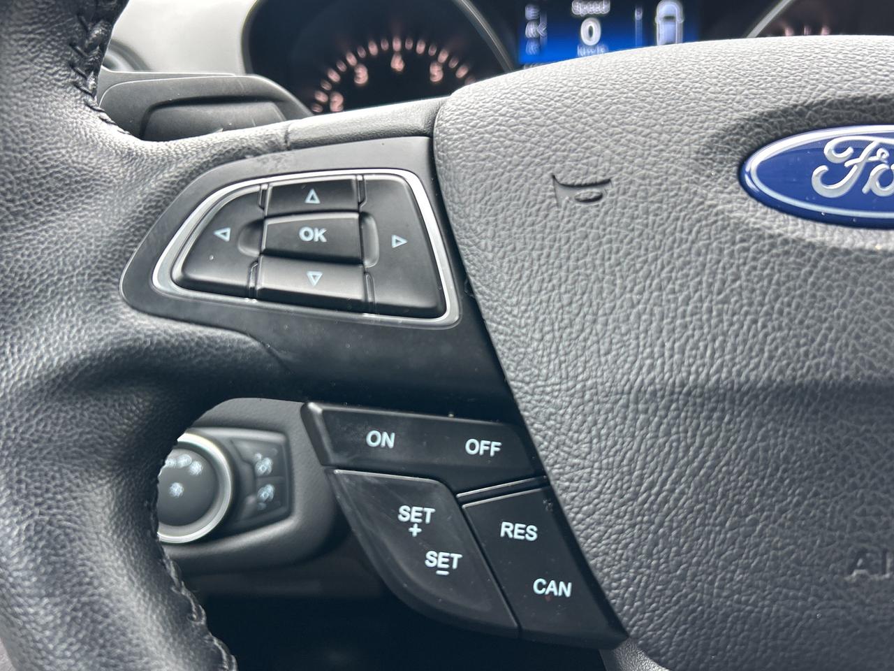 2019 Ford Escape SEL   Leatherette   Clean Carfax Photo