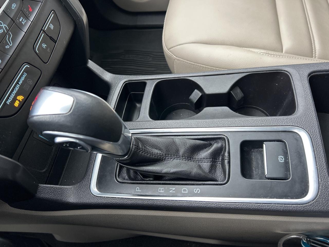 2019 Ford Escape SEL   Leatherette   Clean Carfax Photo