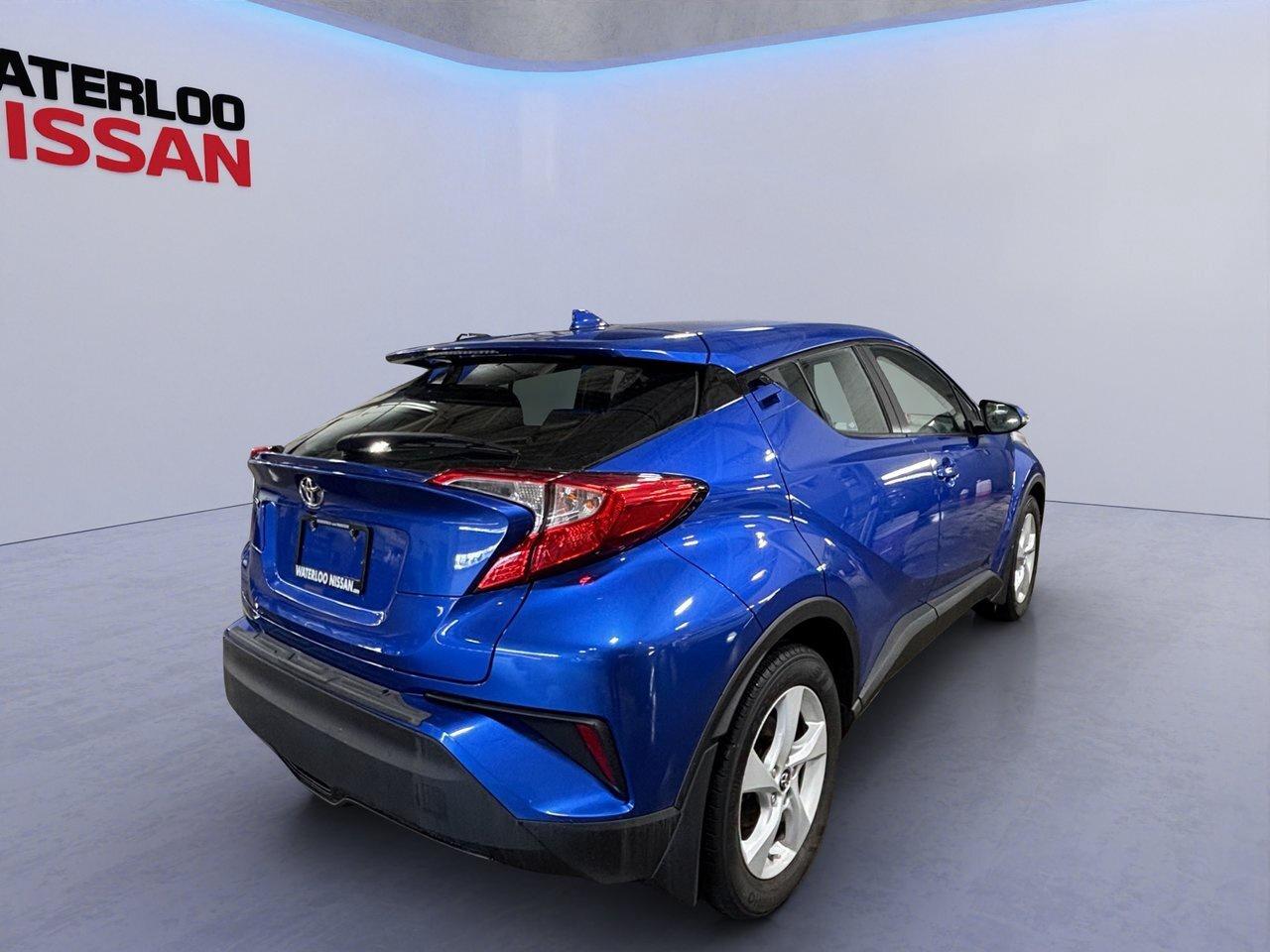 2018 Toyota C-HR XLE Photo