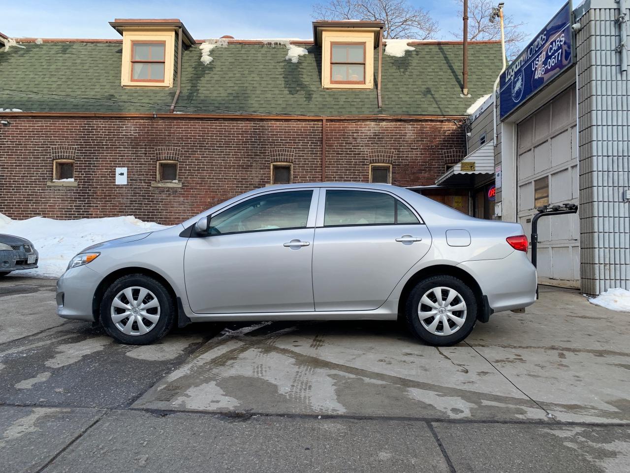 2009 Toyota Corolla 4DR SDN AUTO CE Photo