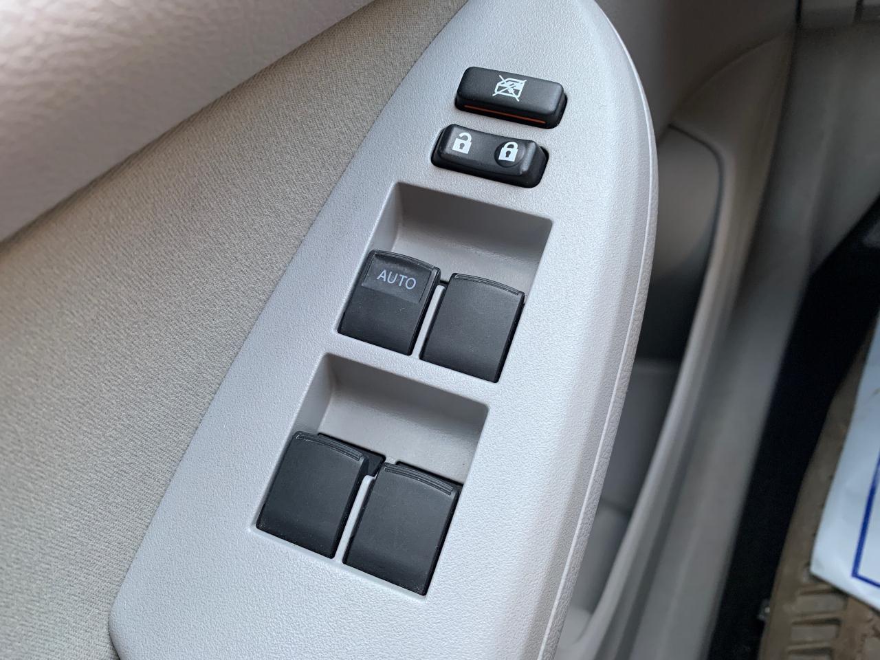 2009 Toyota Corolla 4DR SDN AUTO CE Photo