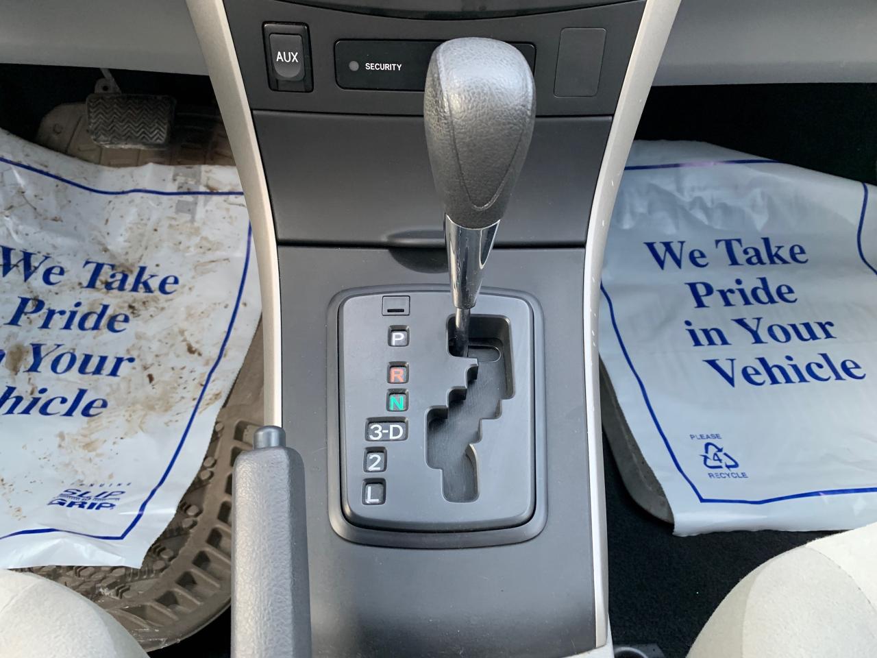 2009 Toyota Corolla 4DR SDN AUTO CE Photo