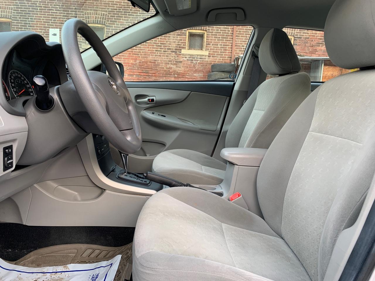 2009 Toyota Corolla 4DR SDN AUTO CE Photo