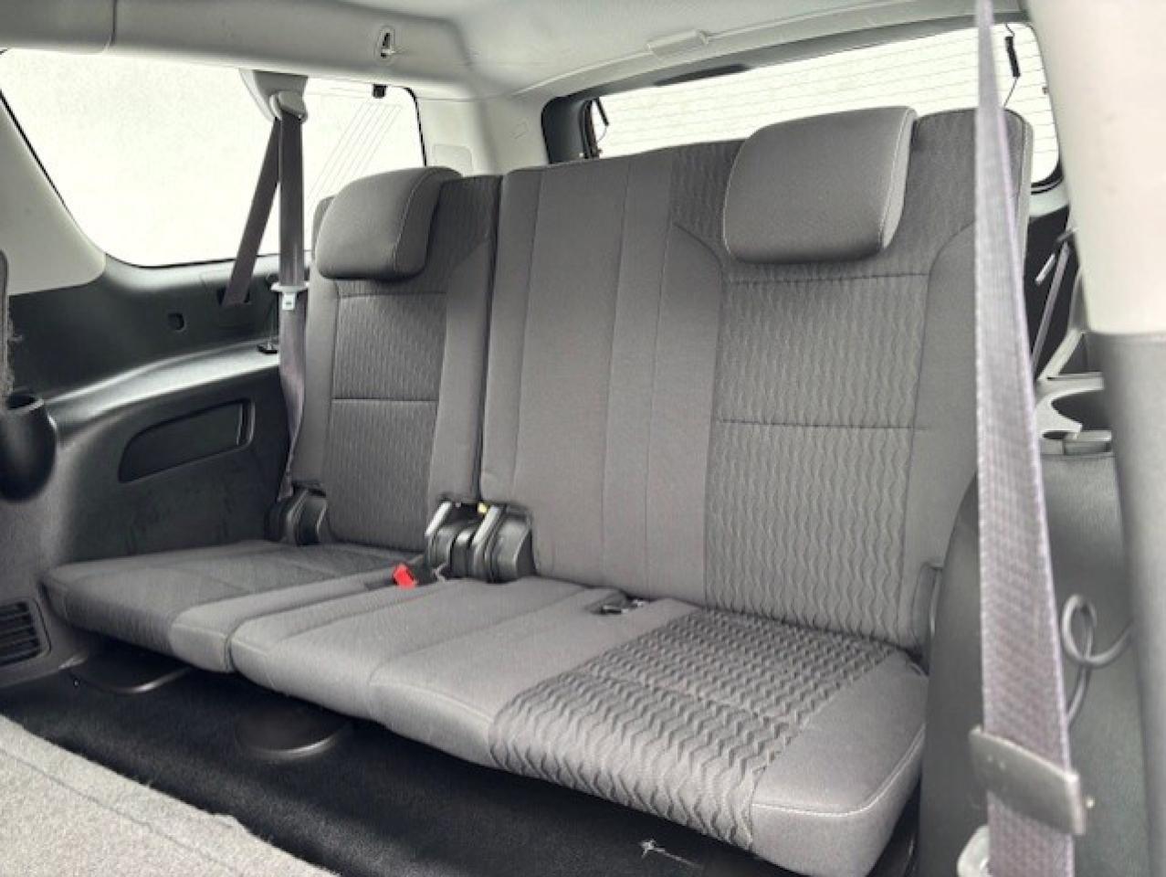 2015 Chevrolet Suburban LS 4WD **8 PASSENGER-CAMERA-1 OWNER-NO ACCIDENTS** Photo