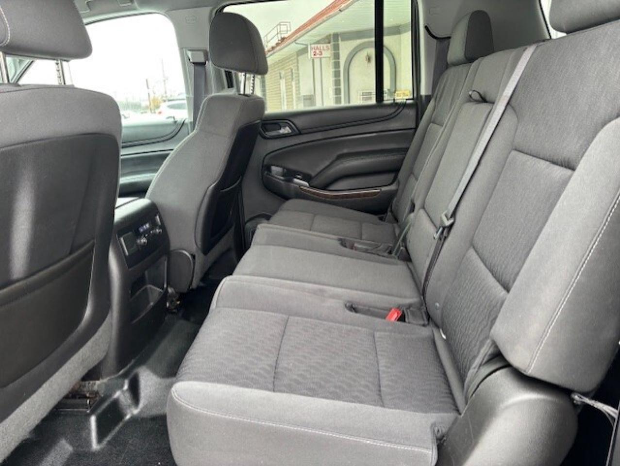 2015 Chevrolet Suburban LS 4WD **8 PASSENGER-CAMERA-1 OWNER-NO ACCIDENTS** Photo