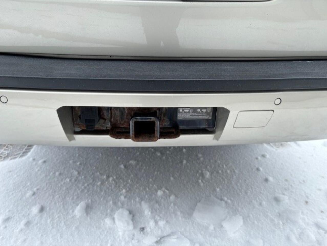 2015 Chevrolet Suburban LS 4WD **8 PASSENGER-CAMERA-1 OWNER-NO ACCIDENTS** Photo