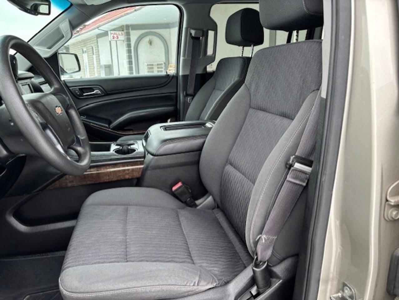 2015 Chevrolet Suburban LS 4WD **8 PASSENGER-CAMERA-1 OWNER-NO ACCIDENTS** Photo