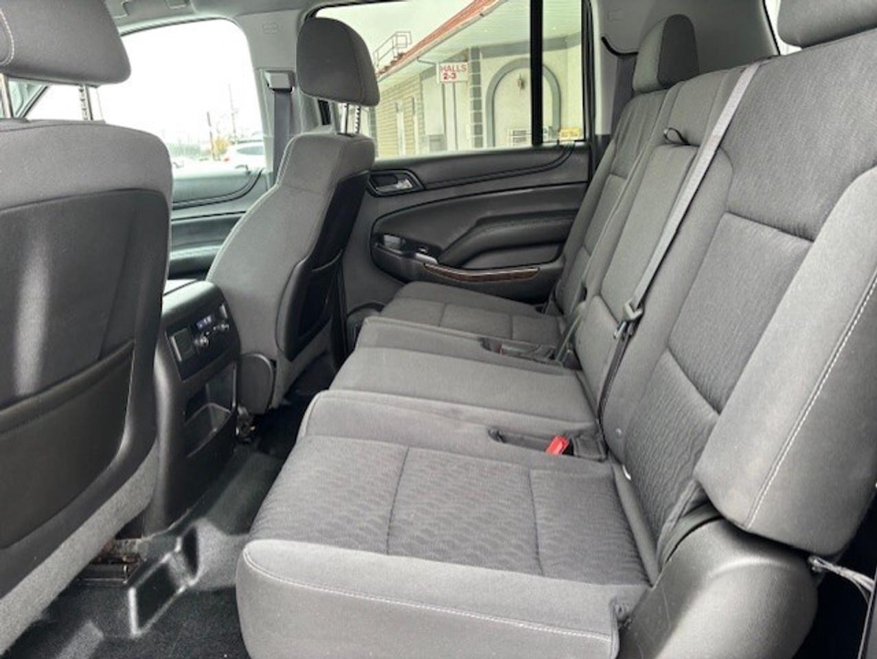 2015 Chevrolet Suburban LS 4WD **8 PASSENGER-CAMERA-1 OWNER-NO ACCIDENTS** Photo