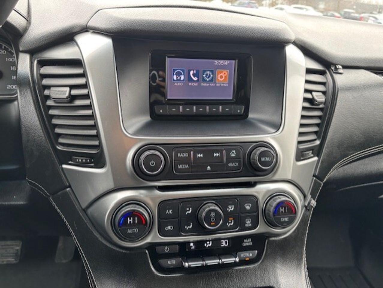 2015 Chevrolet Suburban LS 4WD **8 PASSENGER-CAMERA-1 OWNER-NO ACCIDENTS** Photo