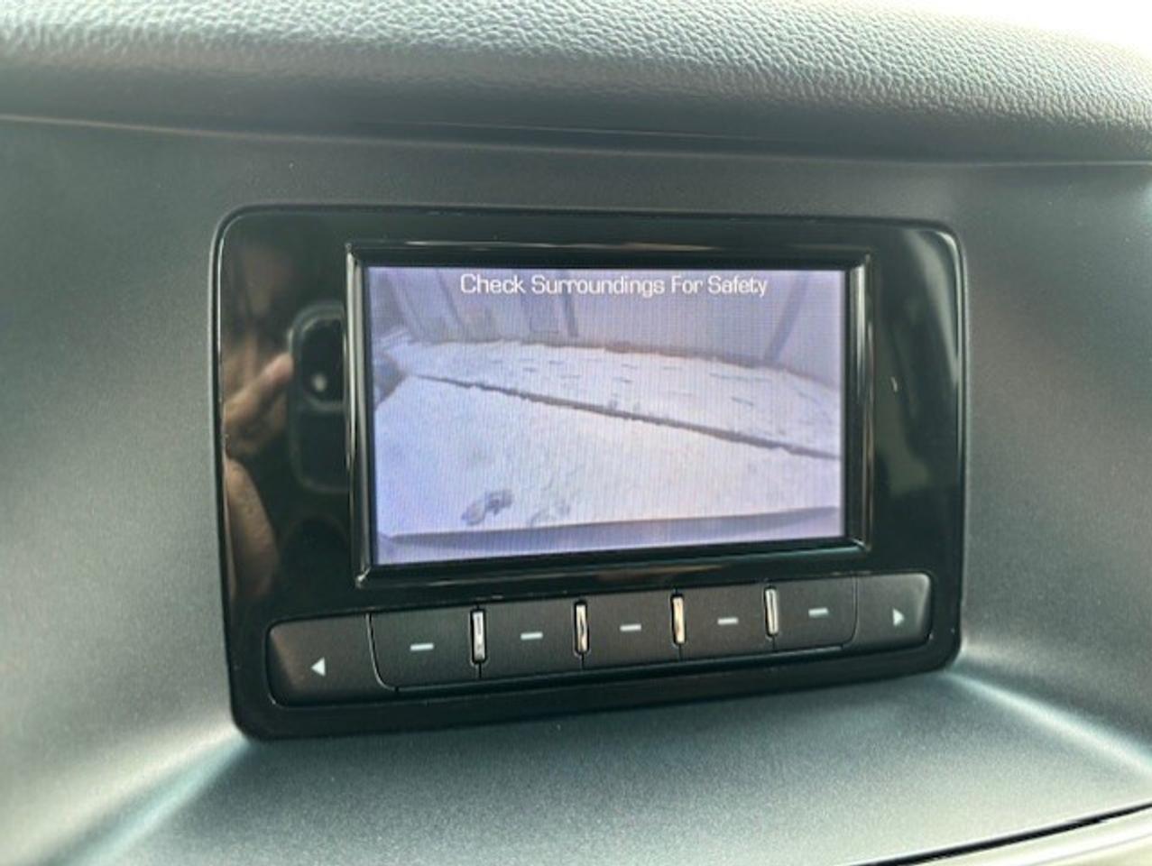 2015 Chevrolet Suburban LS 4WD **8 PASSENGER-CAMERA-1 OWNER-NO ACCIDENTS** Photo