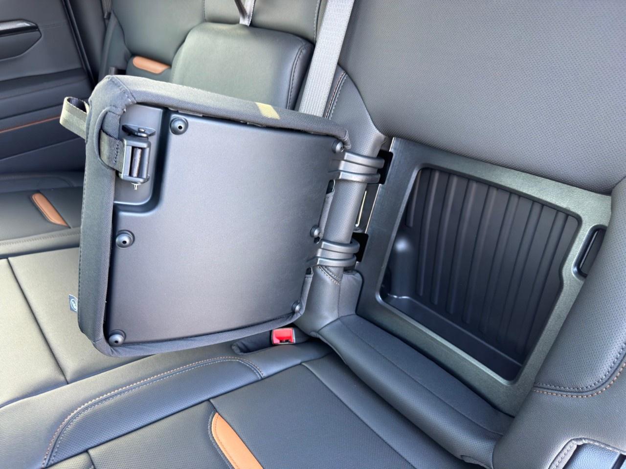 2026 GMC Sierra 1500 Crew Cab Short Box 4-Wheel Drive AT4 Photo