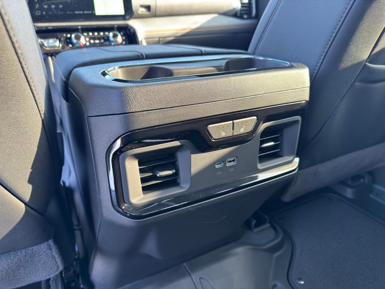 2026 GMC Sierra 1500 Crew Cab Short Box 4-Wheel Drive AT4 Photo