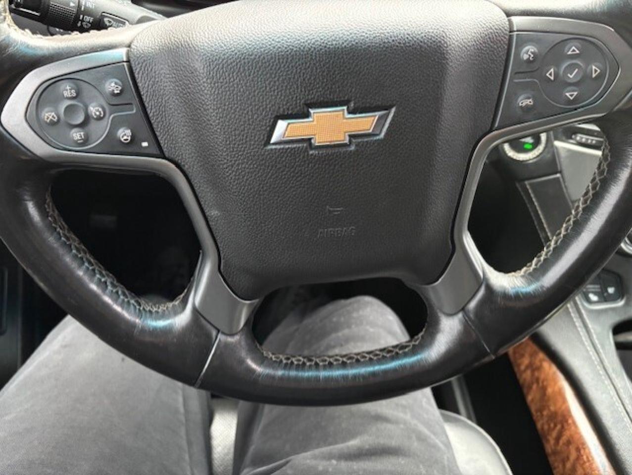 2015 Chevrolet Suburban LTZ 4WD **NAV-CAMERA-TV DVD-LEATHER-ROOF-7 PASS** Photo