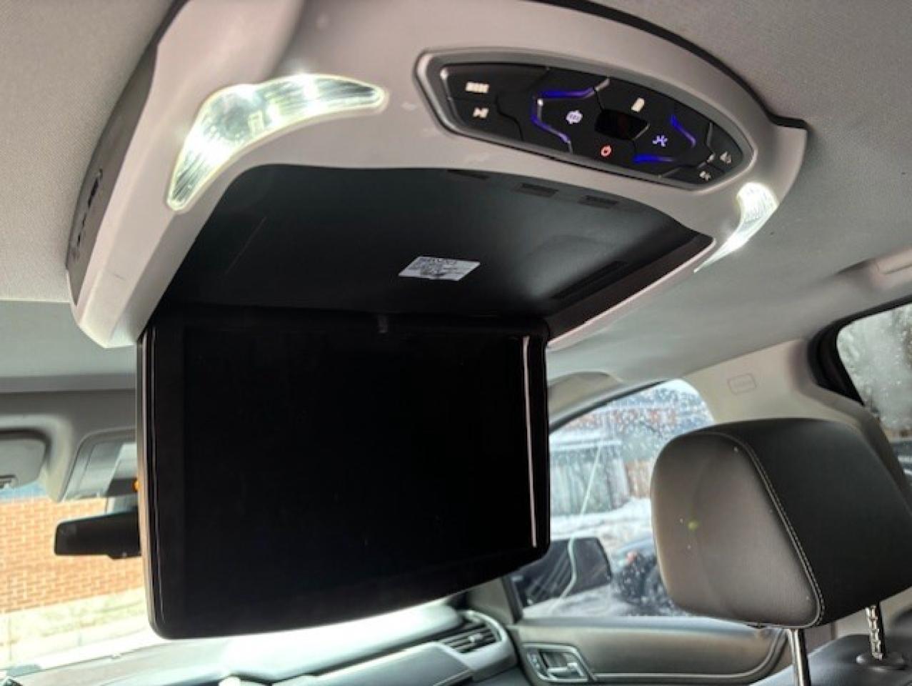 2015 Chevrolet Suburban LTZ 4WD **NAV-CAMERA-TV DVD-LEATHER-ROOF-7 PASS** Photo