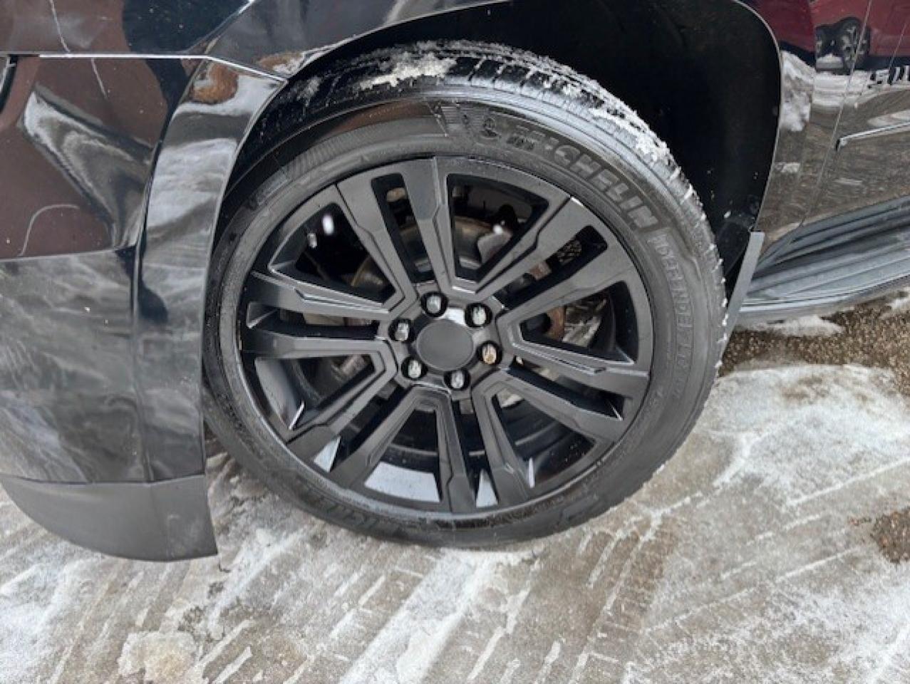 2015 Chevrolet Suburban LTZ 4WD **NAV-CAMERA-TV DVD-LEATHER-ROOF-7 PASS** Photo