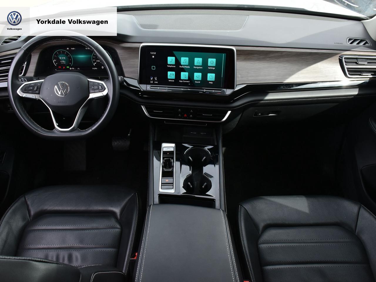 2024 Volkswagen Atlas  Photo
