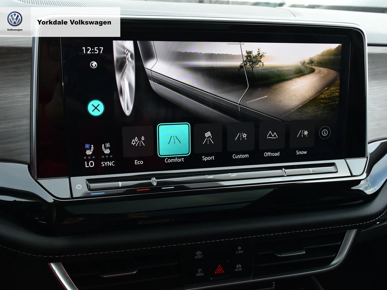 2024 Volkswagen Atlas  Photo