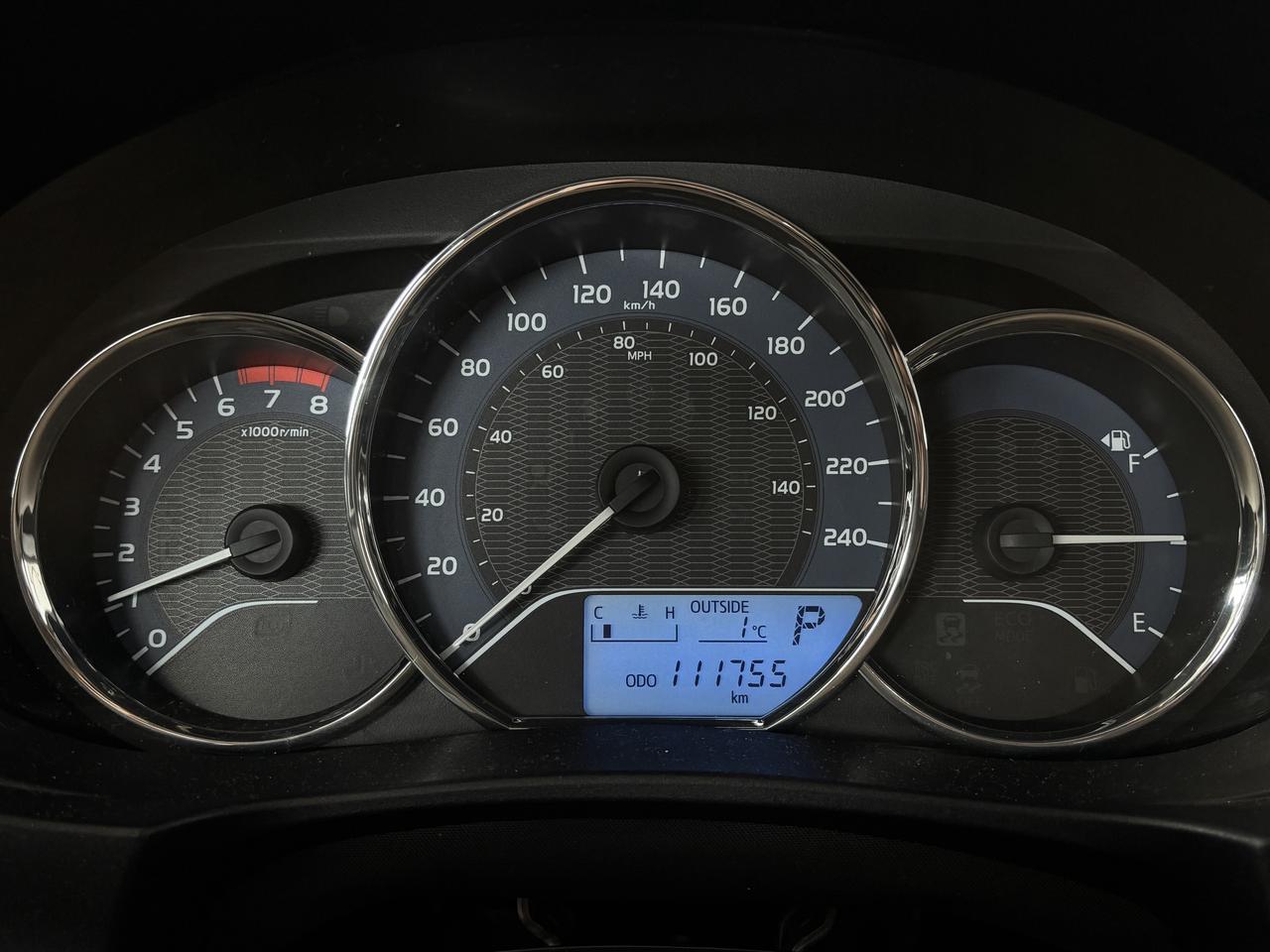 2016 Toyota Corolla LE MODEL   LOW KM   2 SETS OF TIRES   REVERSE CAM Photo