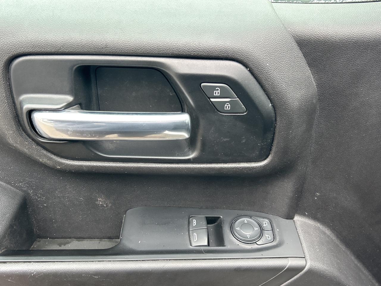 2019 Chevrolet Silverado 1500 Reg Cab 140 Work Truck   3 Pass Photo