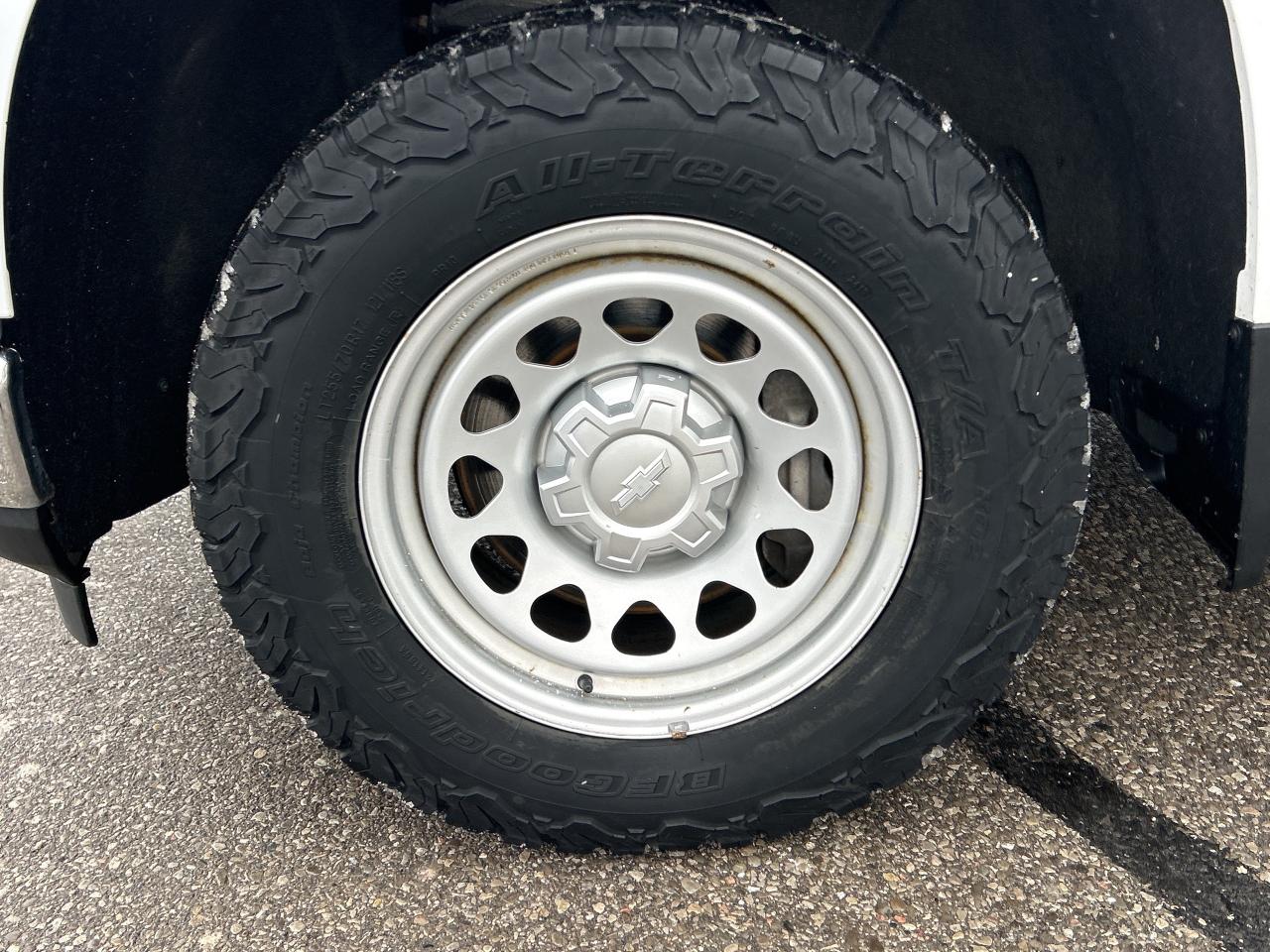 2019 Chevrolet Silverado 1500 Reg Cab 140 Work Truck   3 Pass Photo