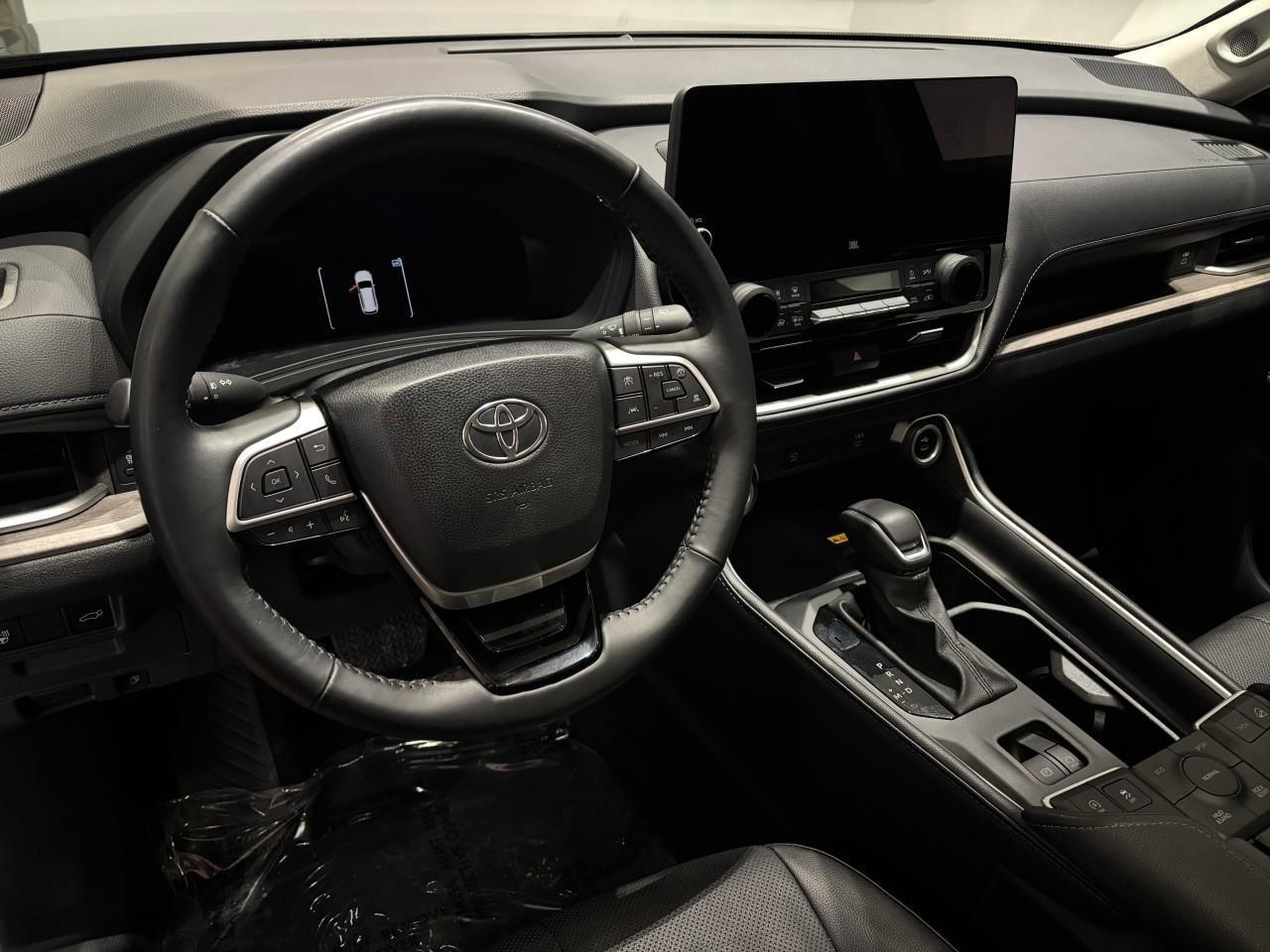 2024 Toyota Grand Highlander Limited Photo