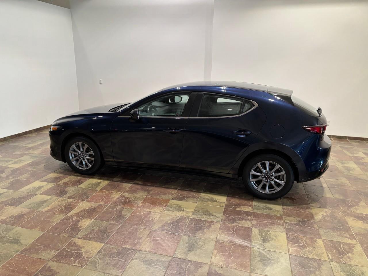 2020 Mazda MAZDA3 GS Photo4