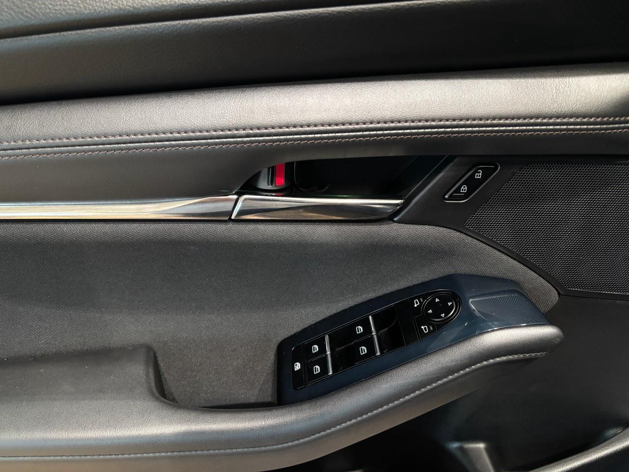 2020 Mazda MAZDA3 GS Photo