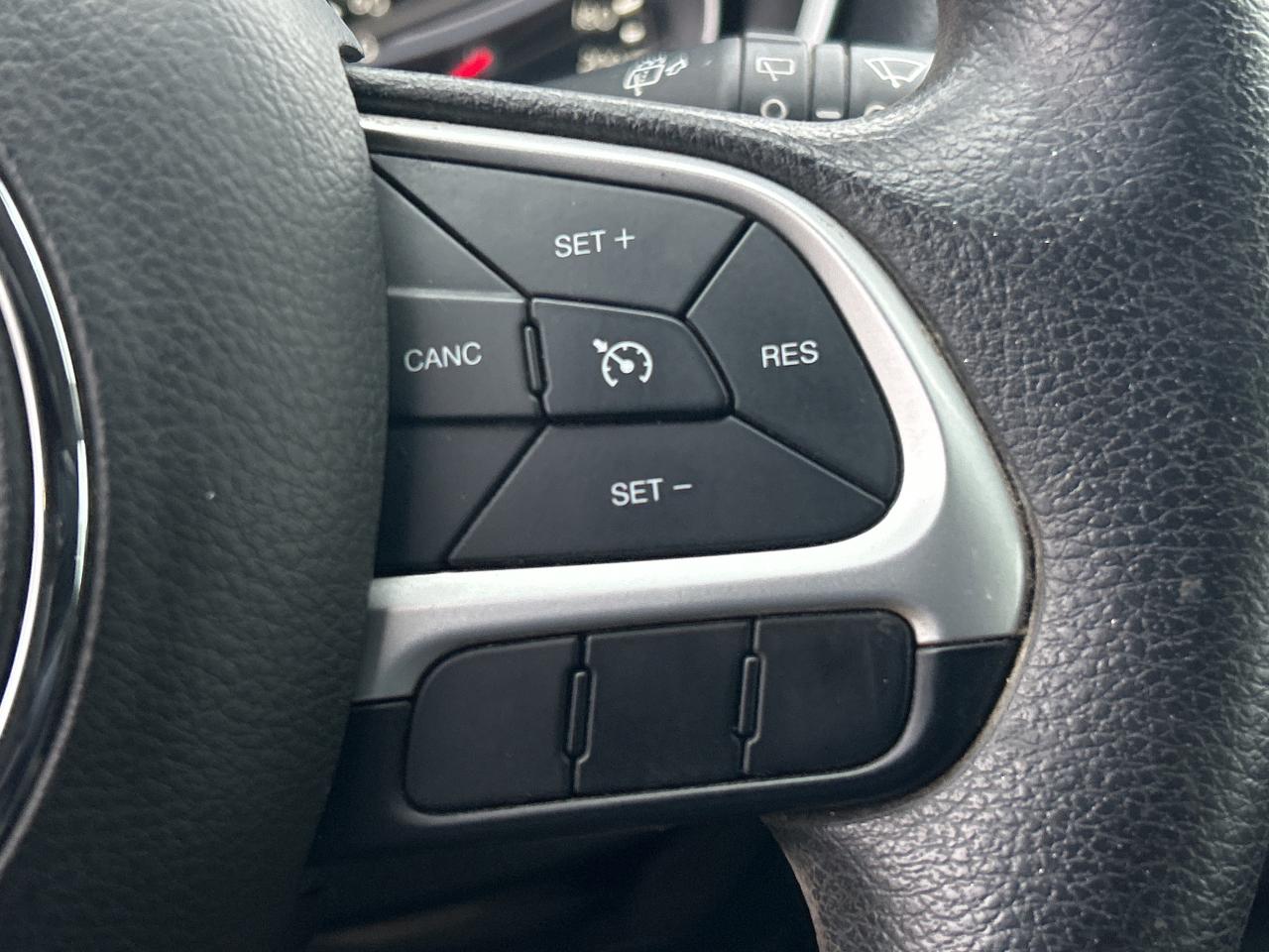 2018 Jeep Compass North   Clean Carfax Photo