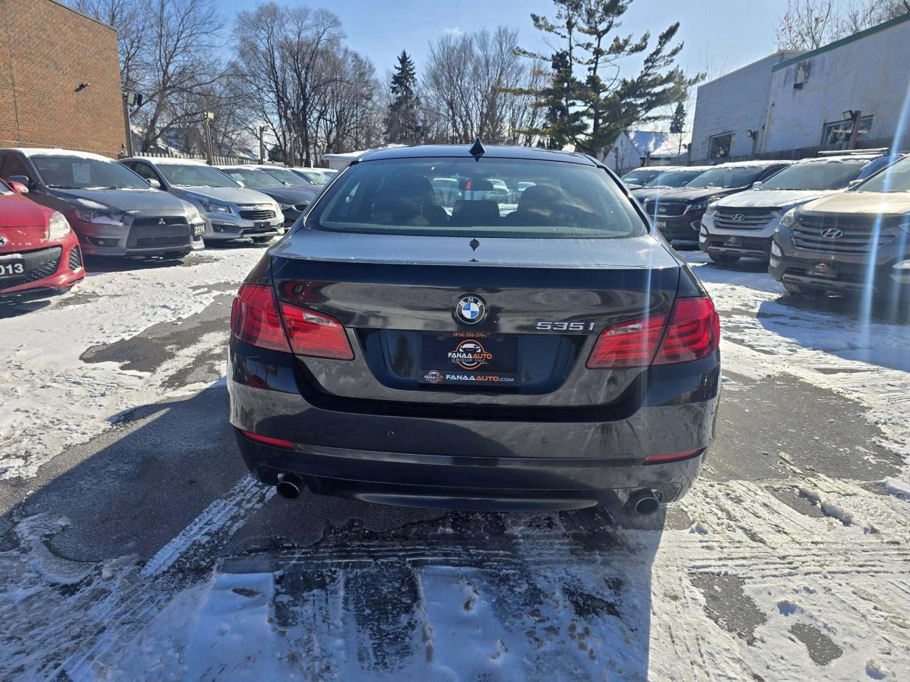 2012 BMW 5 Series 4dr Sdn 535i xDrive AWD Photo