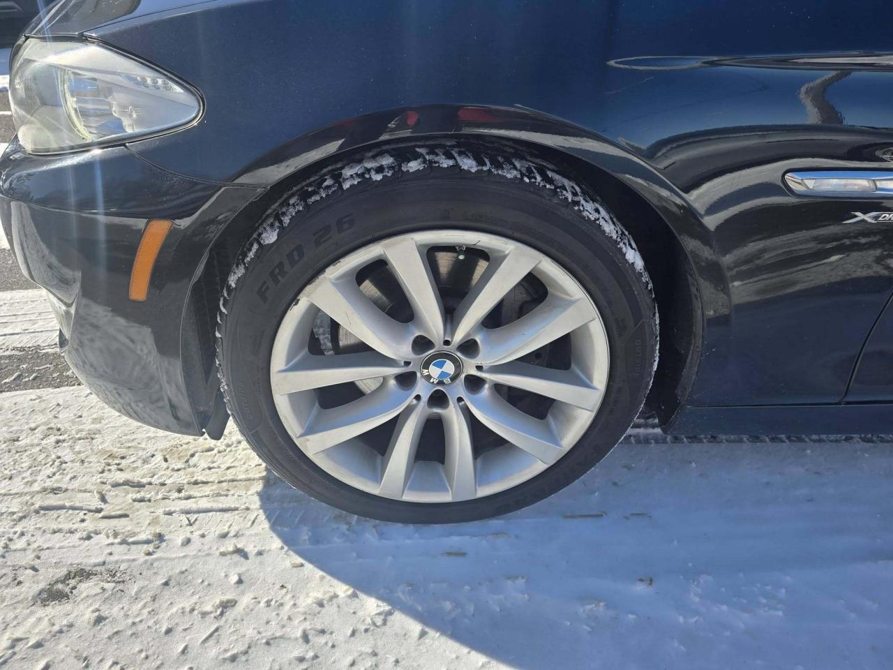 2012 BMW 5 Series 4dr Sdn 535i xDrive AWD Photo