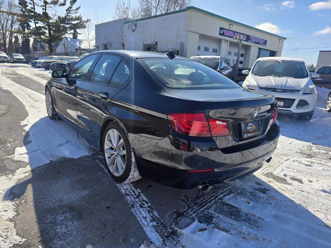 2012 BMW 5 Series 4dr Sdn 535i xDrive AWD Photo