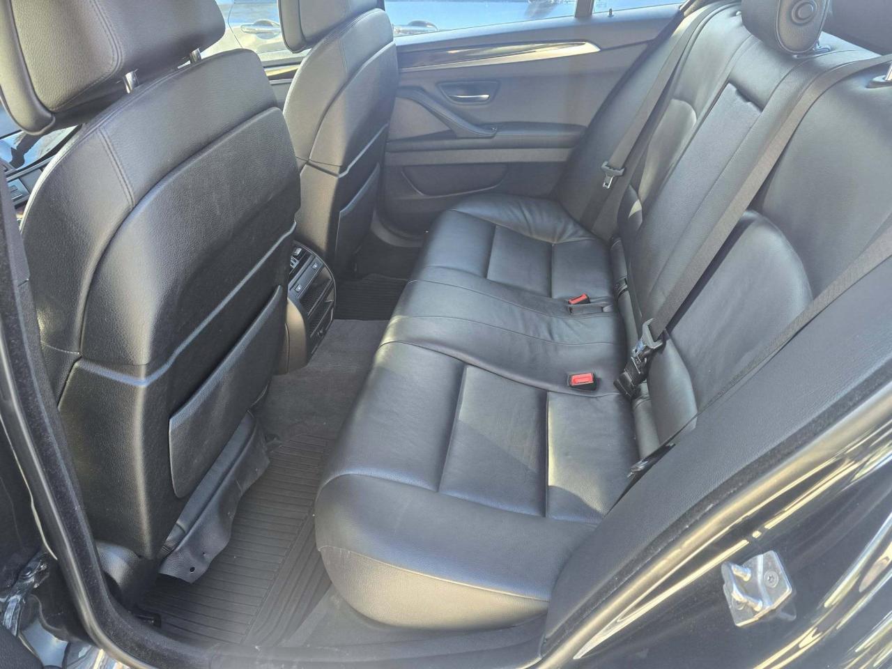 2012 BMW 5 Series 4dr Sdn 535i xDrive AWD Photo